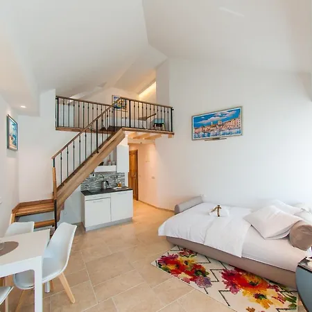 Bazzar Apartment
