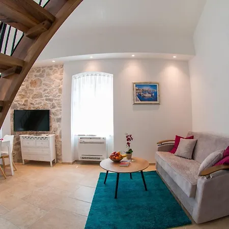 Apartment Bazzar Trogir